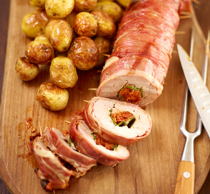 Gebakken varkenshaas met olijventapenade en parmaham